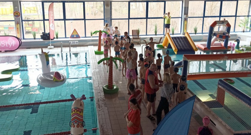 pływanie, Dzień Sportu olimpijczykami gminie Michałowice - zdjęcie, fotografia
