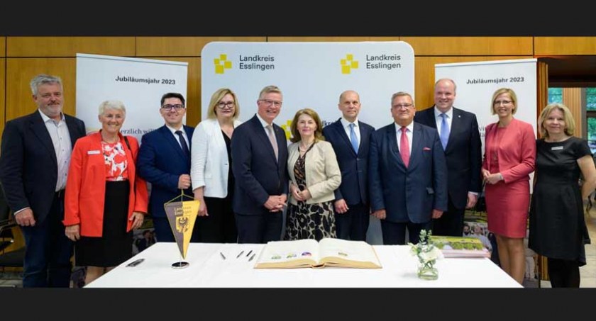 urzędy i administracja , Delegacja Powiatu Pruszkowskiego wizytą niemieckim Esslingen - zdjęcie, fotografia
