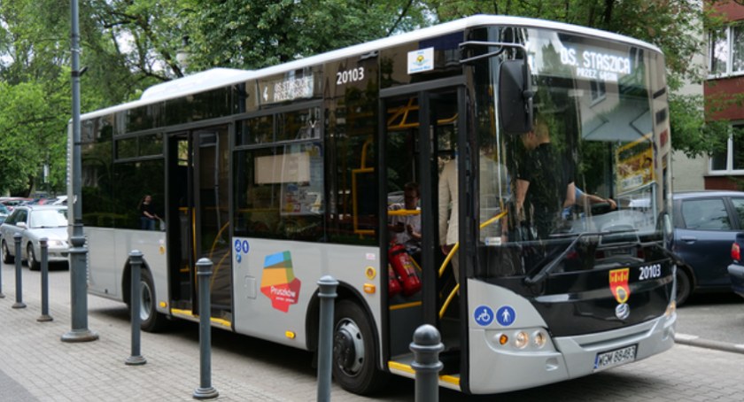 komunikacja, Zmiany pruszkowskiej komunikacji autobusowej - zdjęcie, fotografia