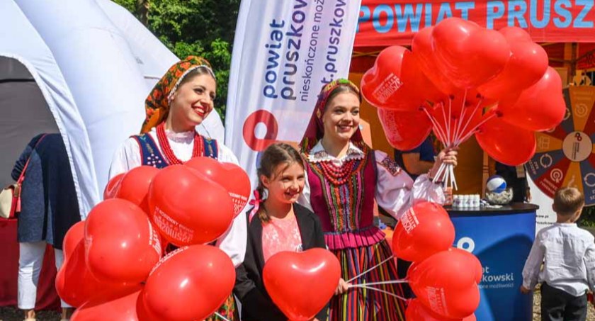 rozrywka, Rodzinny Piknik zespołem „Mazowsze” - zdjęcie, fotografia