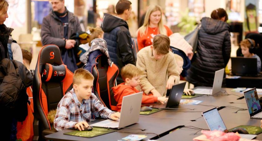 edukacja, Centrum Janki rozpoczną szkolny świecie Minecrafta - zdjęcie, fotografia