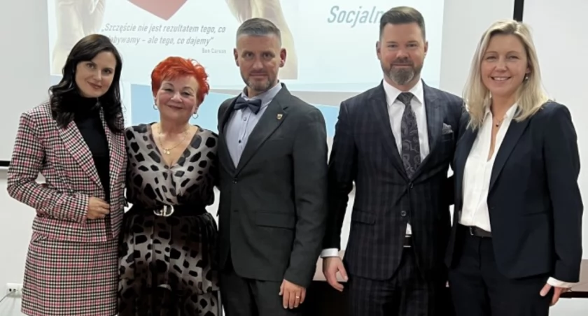 urzędy i administracja , Spotkanie okazji Pracownika Socjalnego - zdjęcie, fotografia