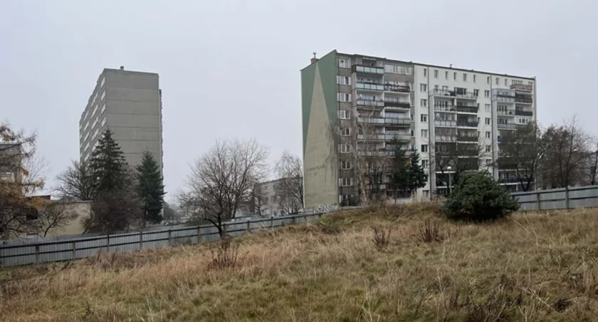 urzędy i administracja , Teren zielony mieszkańców Osiedla Staszica Pruszkowie - zdjęcie, fotografia
