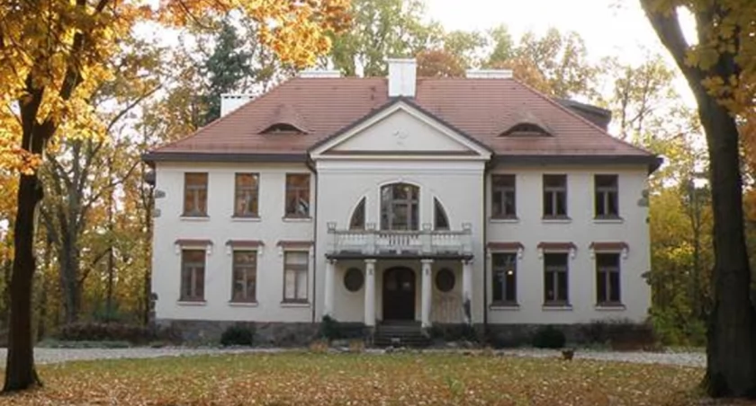 film i kino , Chłodna jesień Stawisku - zdjęcie, fotografia