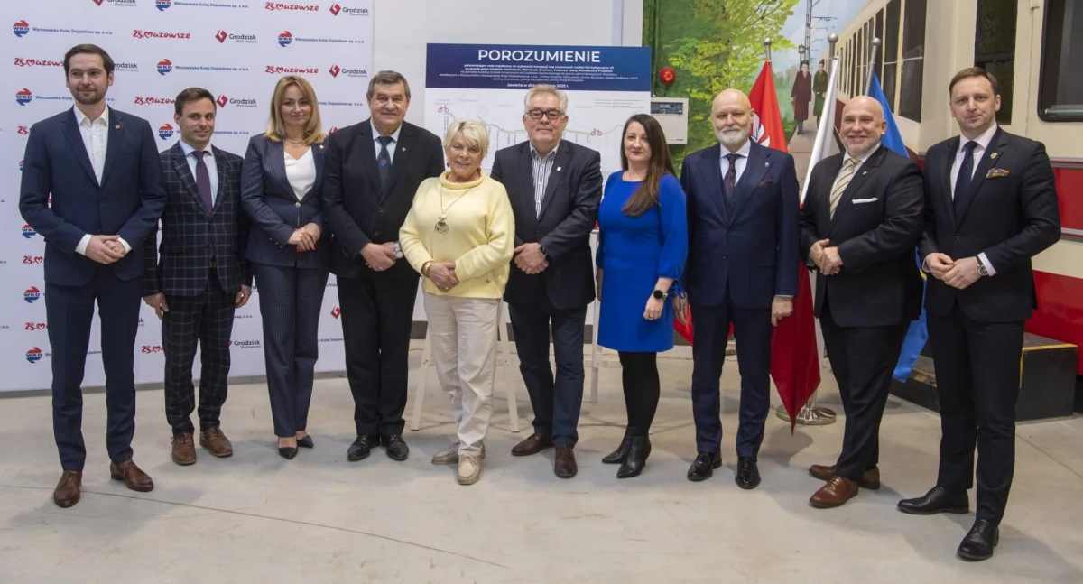 inwestycje, ścieżki rowerowe wzdłuż linii ważny rozwoju infrastruktury rowerowej! - zdjęcie, fotografia