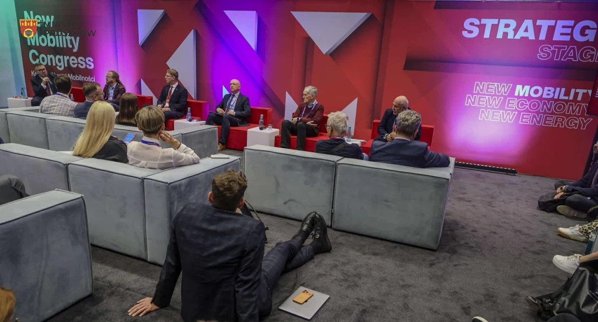 komunikacja, Druga debat Nowego Kongresu Mobilności Pruszkowie - zdjęcie, fotografia
