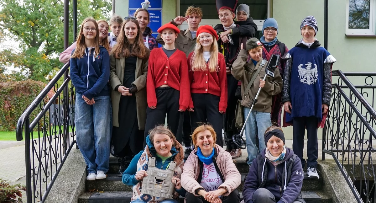 organizacje pozarządowe , brwinowskiej młodzieży terenowa realizacja filmu „Wybierz życie realu” - zdjęcie, fotografia