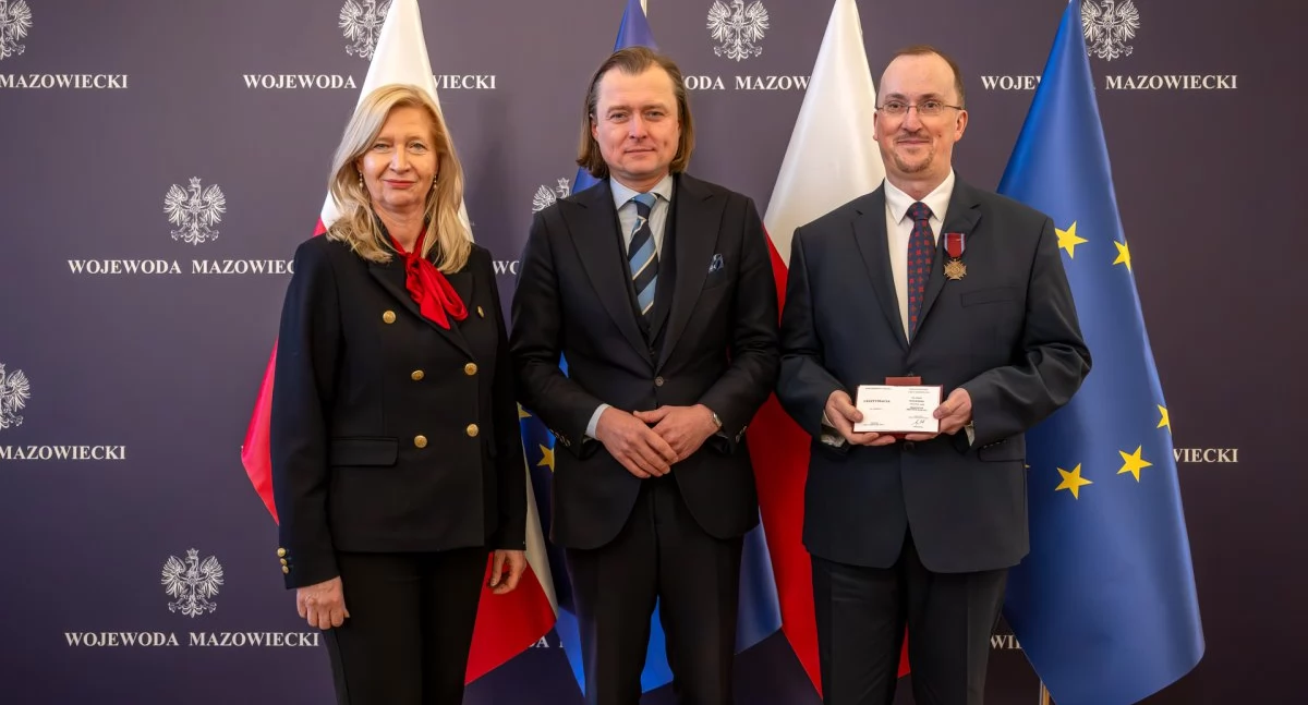 edukacja, Mieszkaniec gminy Michałowice Daniel Wolborski odznaczony Brązowym Krzyżem Zasługi - zdjęcie, fotografia