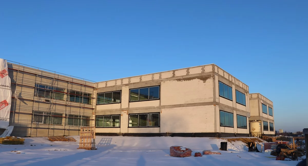 urzędy i administracja , Przygotowania uruchomienia szkoły Parzniewie - zdjęcie, fotografia