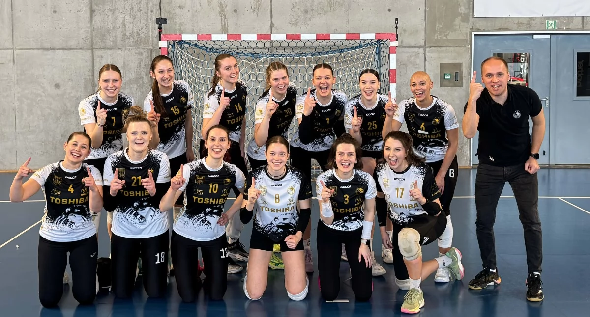 siatkówka, Podwójne siatkarskie mistrzostwo Mazowsza klubu Raszyna - zdjęcie, fotografia