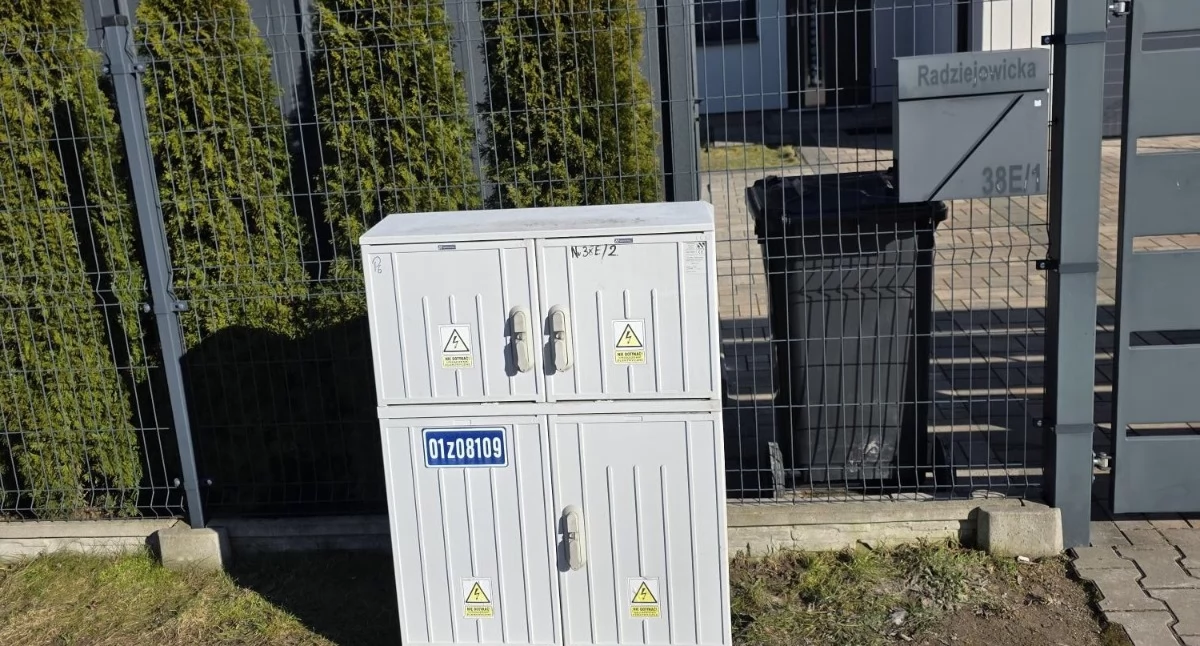 powiat , Dystrybucja wzmacnia zasilanie powiecie pruszkowskim - zdjęcie, fotografia