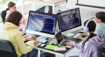 Pruszkowskie szkoły z nowoczesnymi laboratoriami sztucznej inteligencji