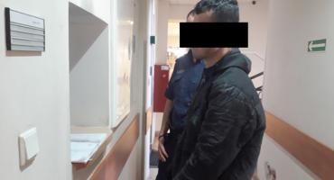 Dozór policyjny dla 19-latka za kradzież rozbójniczą w Pruszkowie